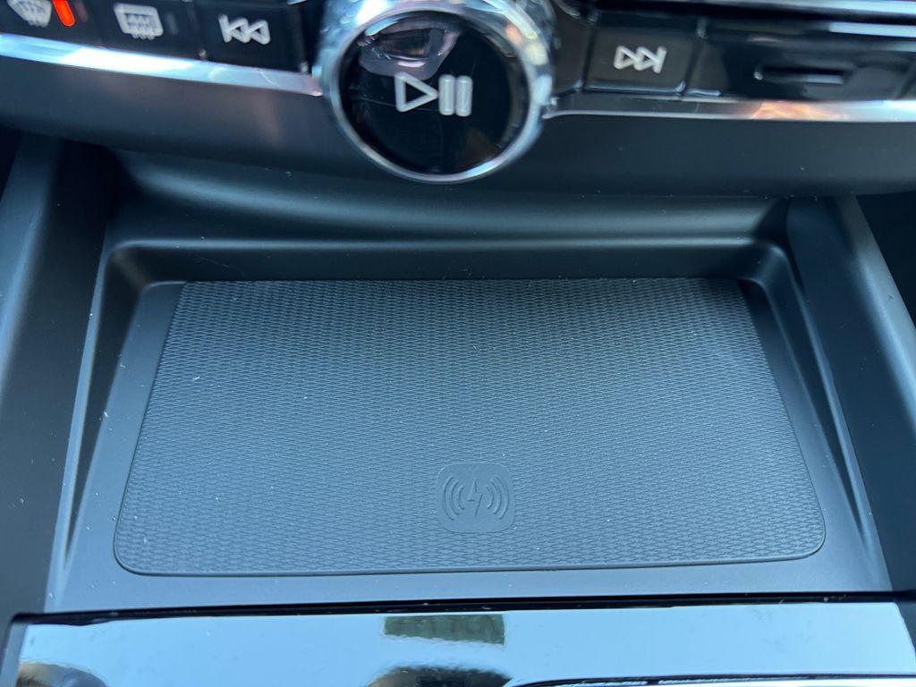 new 2026 Volvo XC60 Plug-In Hybrid car, priced at $69,834