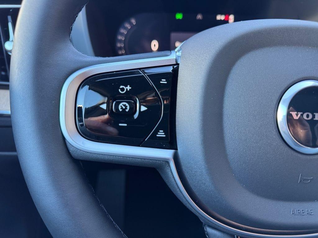 new 2026 Volvo XC60 Plug-In Hybrid car, priced at $69,834