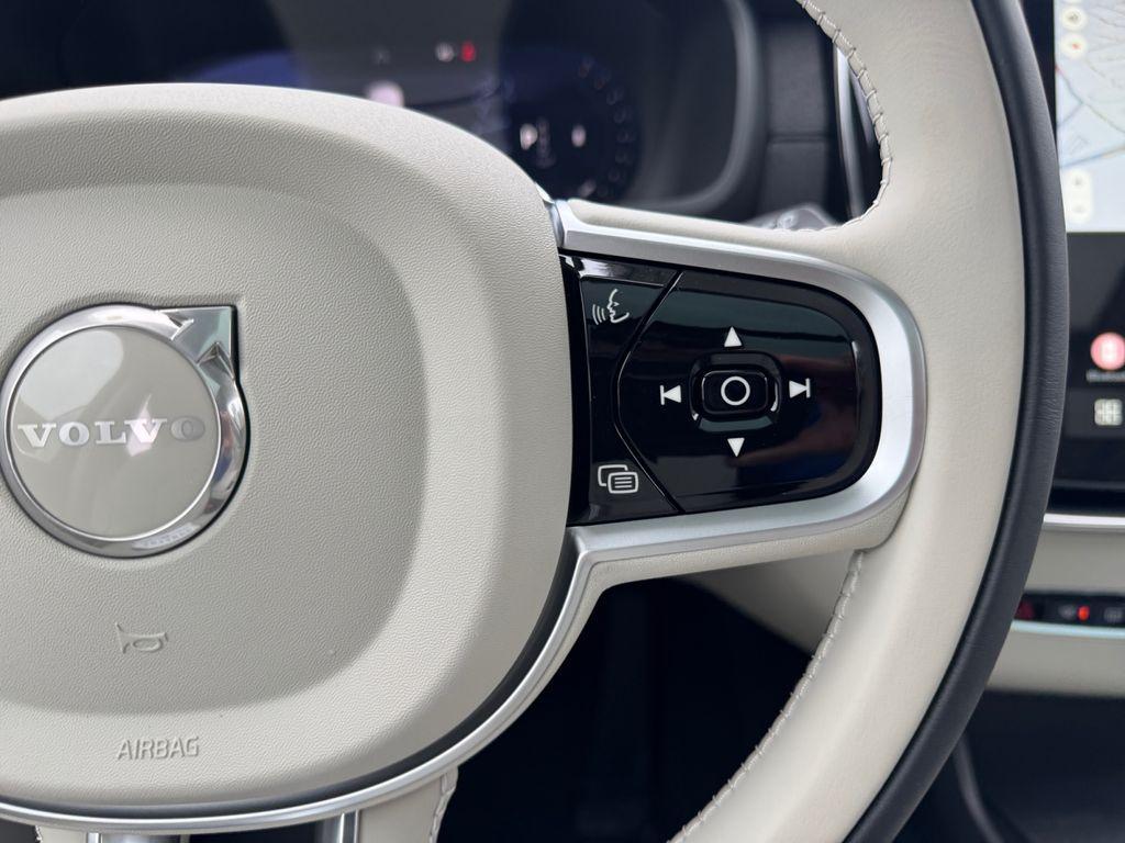 new 2026 Volvo XC90 car, priced at $75,704