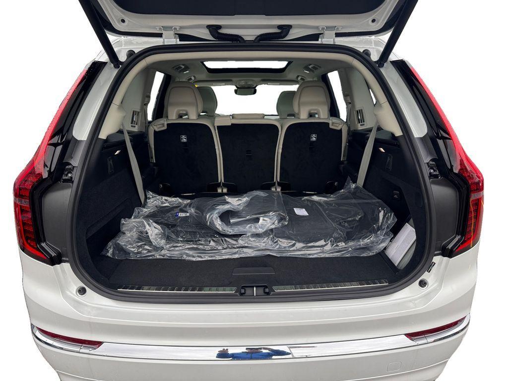 new 2026 Volvo XC90 car, priced at $75,704