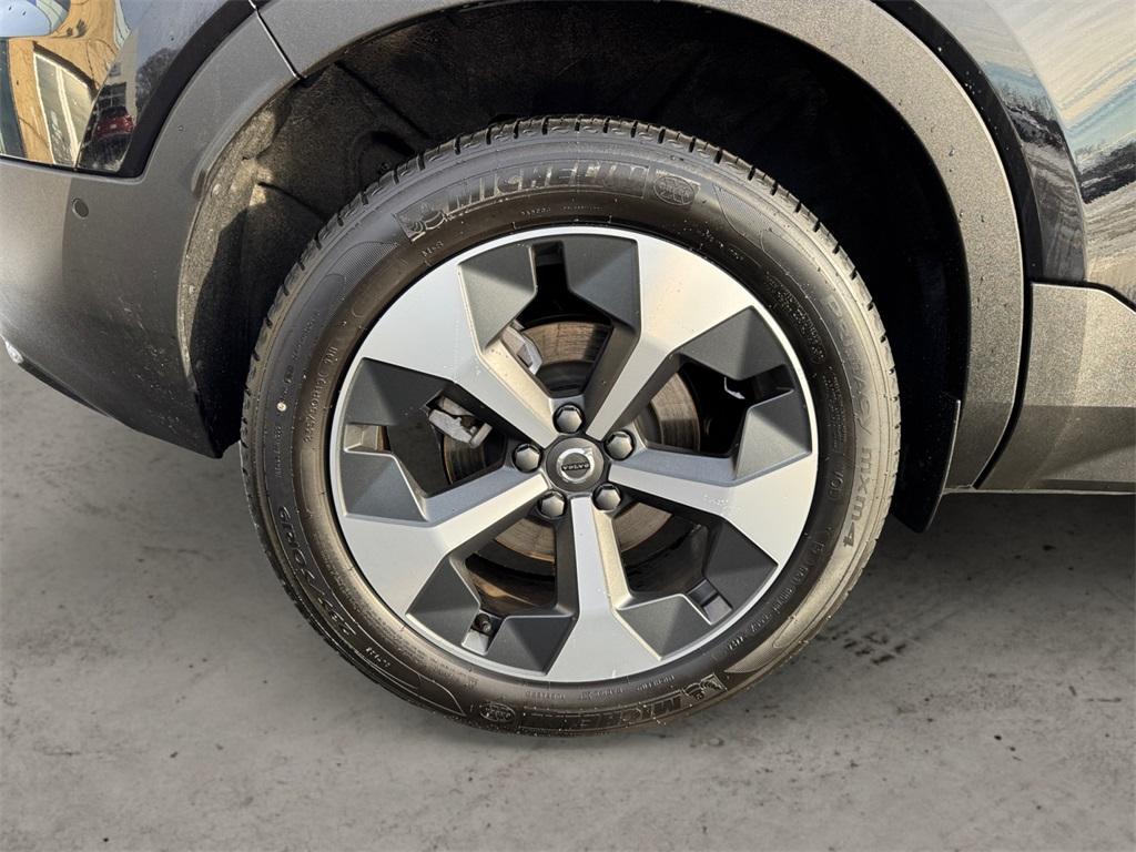 used 2025 Volvo XC40 car, priced at $33,868