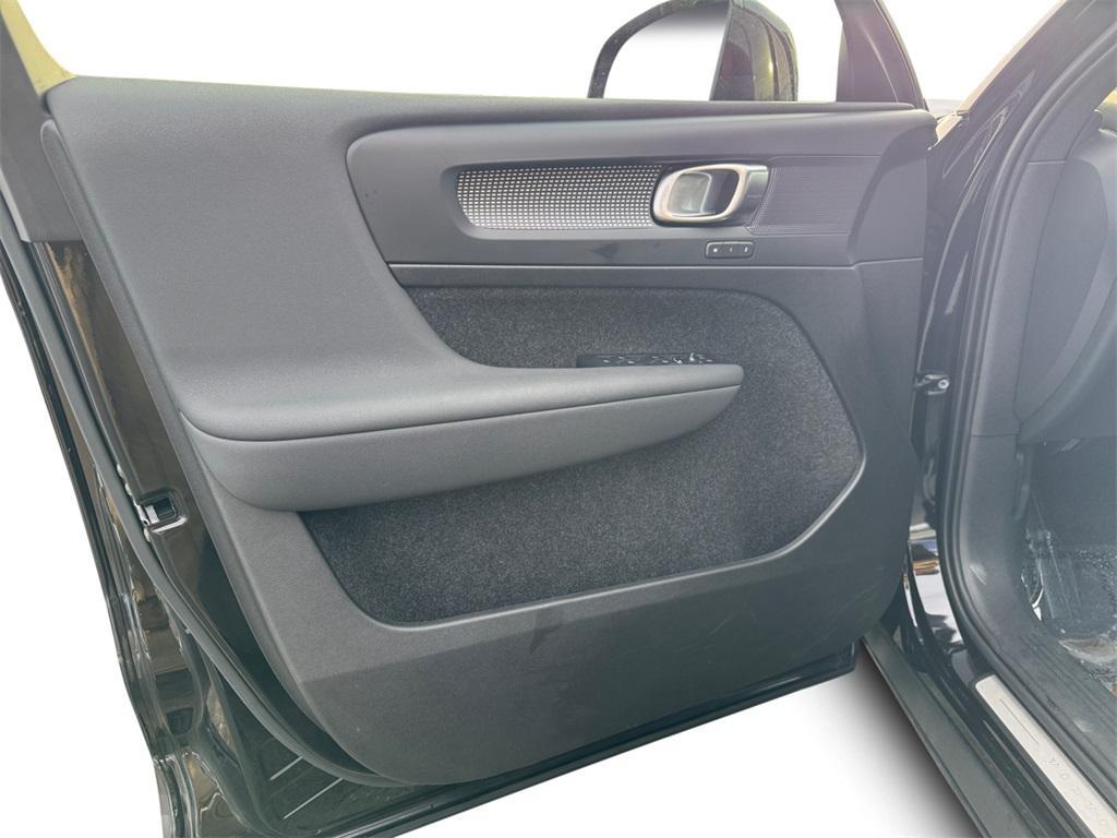 used 2025 Volvo XC40 car, priced at $33,868