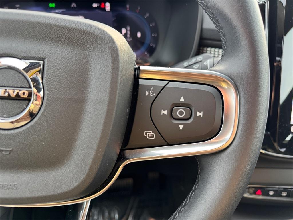 used 2025 Volvo XC40 car, priced at $33,868
