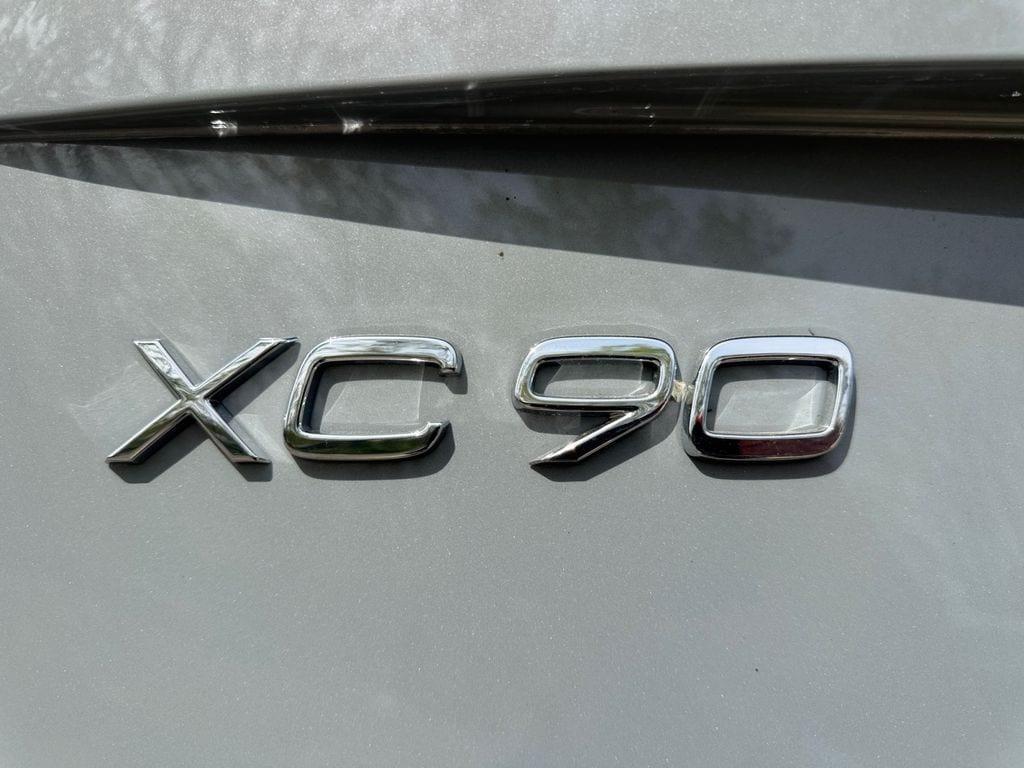 new 2026 Volvo XC90 car, priced at $75,819