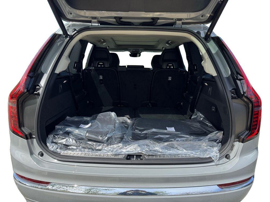 new 2026 Volvo XC90 car, priced at $75,819