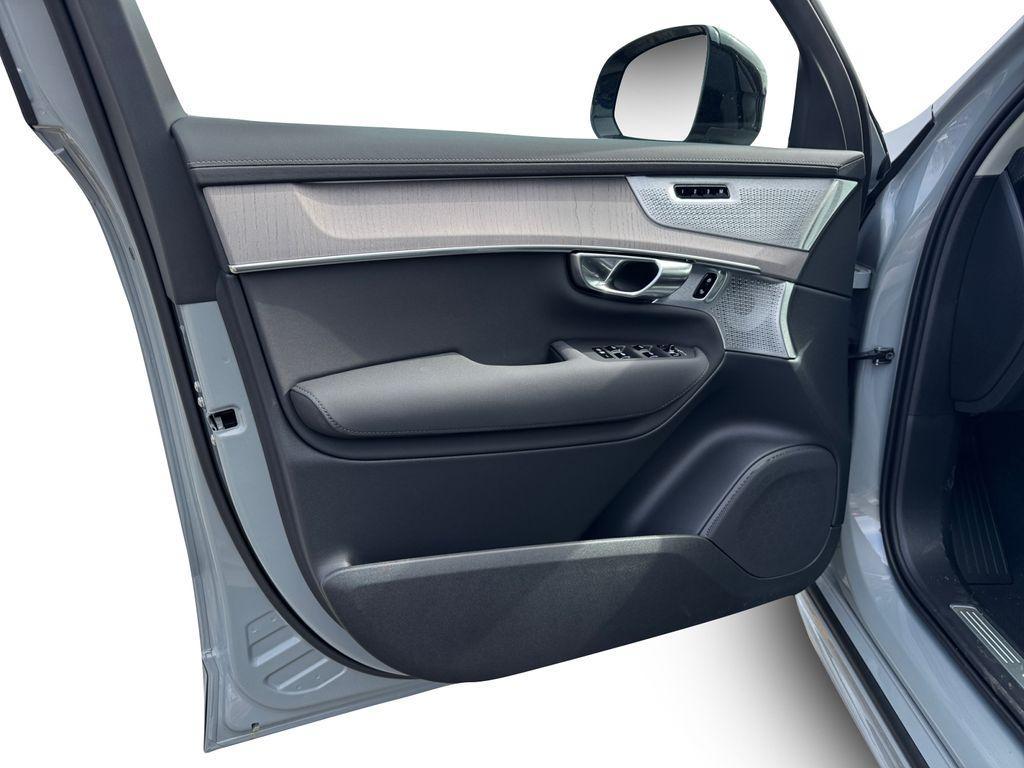 new 2026 Volvo XC90 Plug-In Hybrid car, priced at $90,379