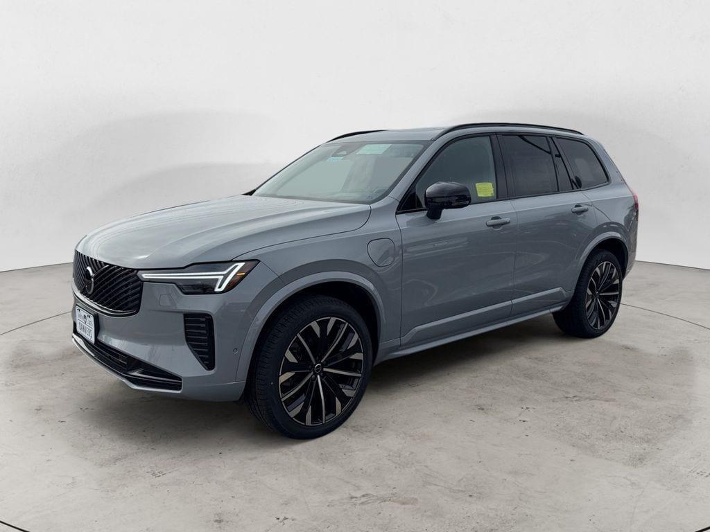 new 2026 Volvo XC90 Plug-In Hybrid car, priced at $90,379
