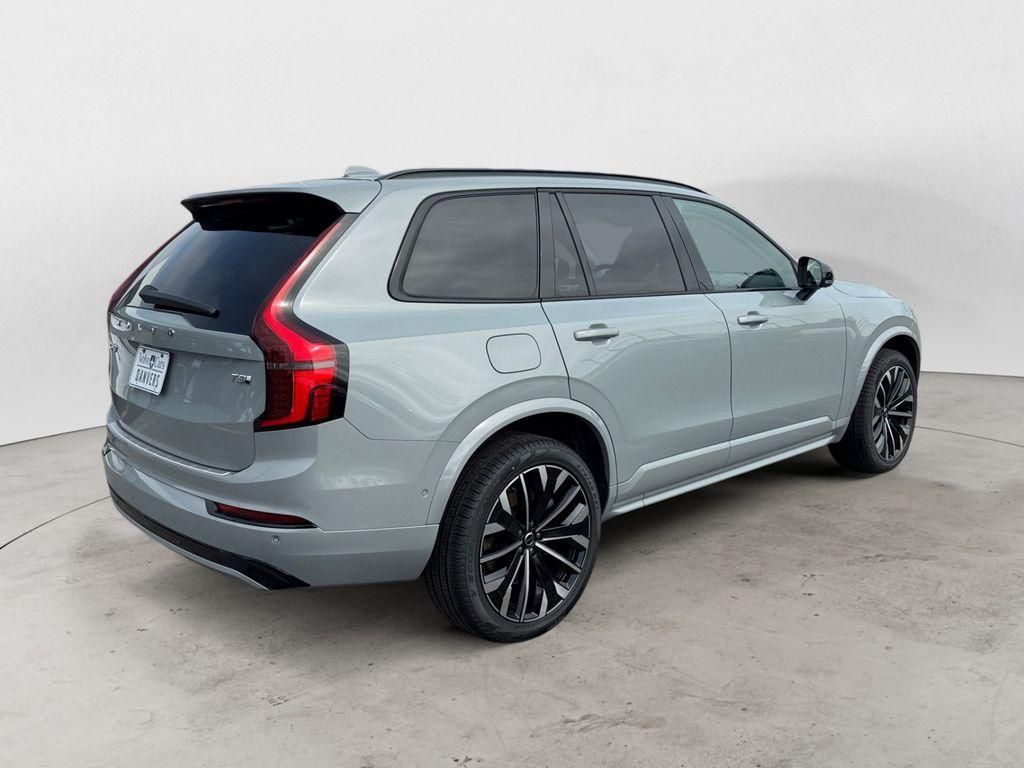 new 2026 Volvo XC90 Plug-In Hybrid car, priced at $90,379