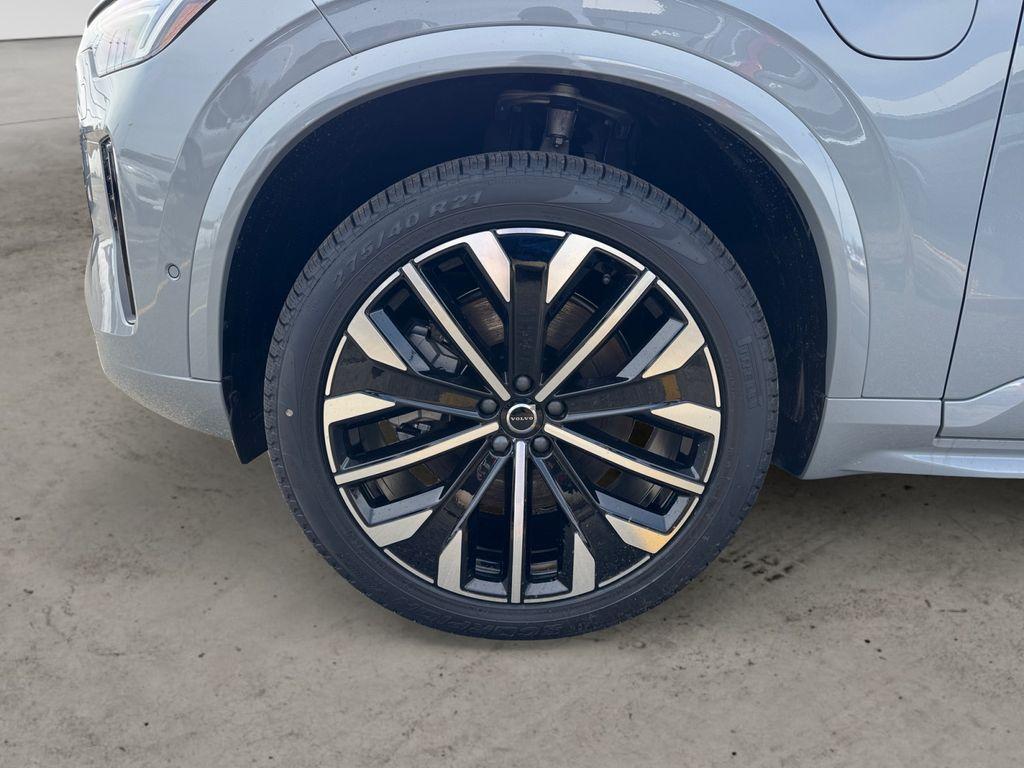 new 2026 Volvo XC90 Plug-In Hybrid car, priced at $90,379