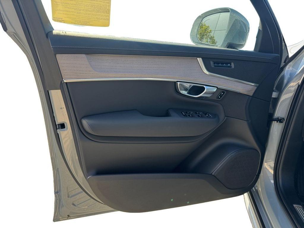 new 2026 Volvo XC90 car, priced at $73,574