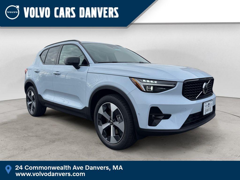 new 2026 Volvo XC40 car, priced at $50,699