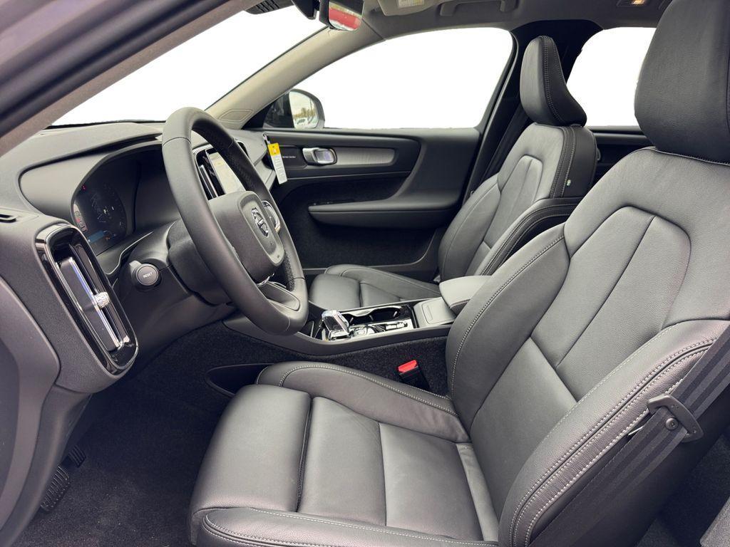 new 2026 Volvo XC40 car, priced at $54,749