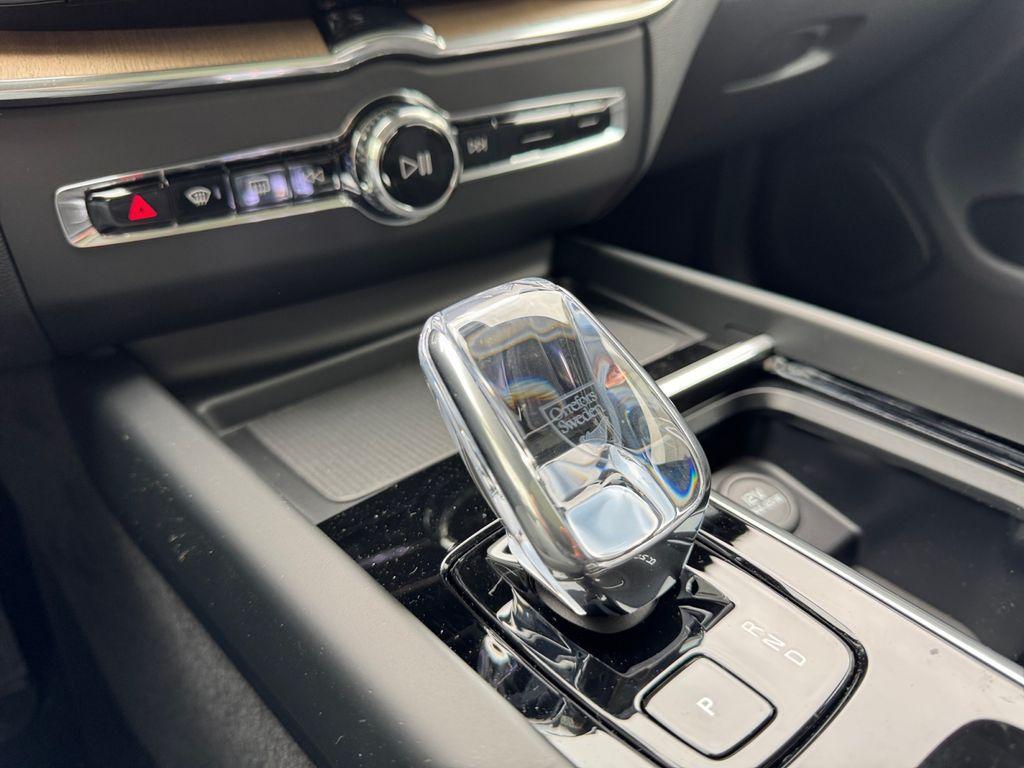 new 2026 Volvo XC60 car, priced at $58,654