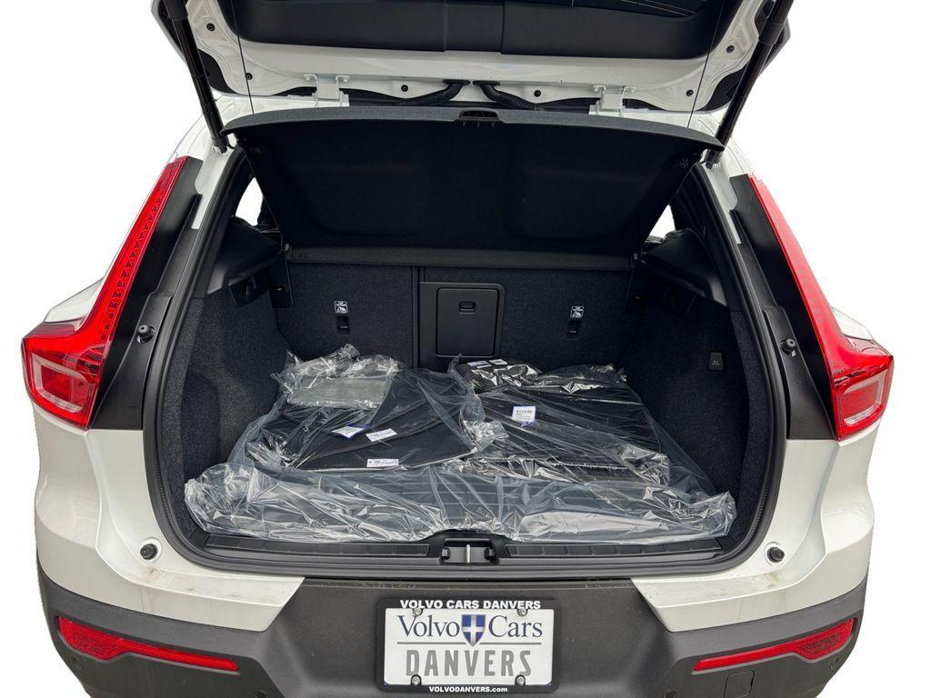 new 2026 Volvo XC40 car, priced at $50,809