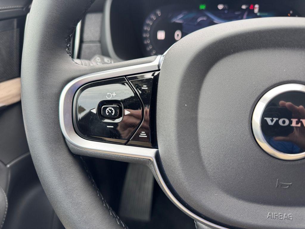 new 2026 Volvo XC90 car, priced at $73,379