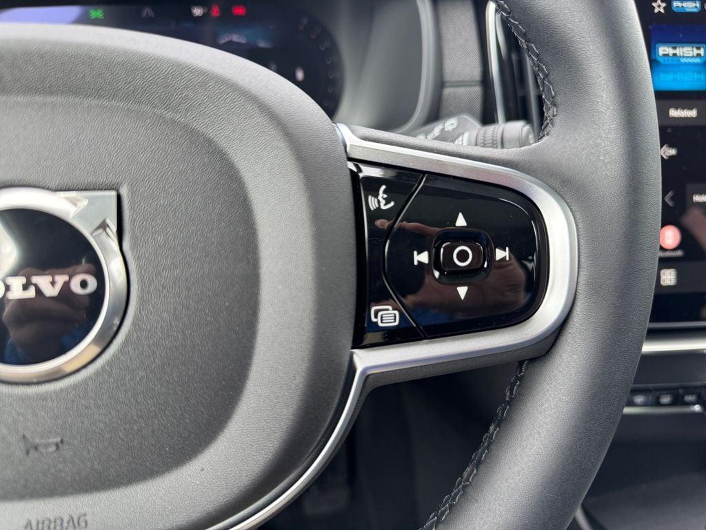 new 2026 Volvo XC90 car, priced at $75,704