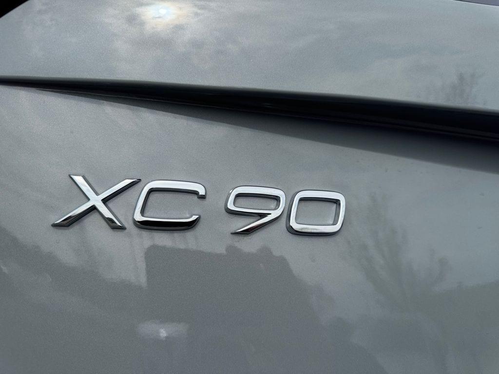 new 2026 Volvo XC90 car, priced at $75,704