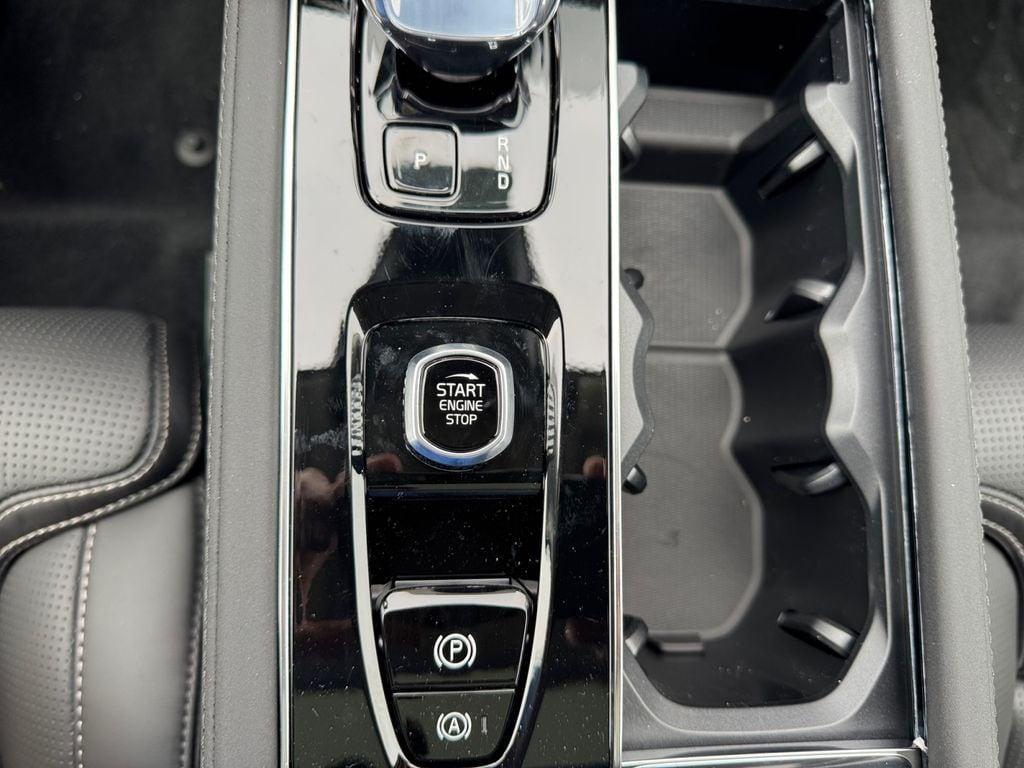 new 2026 Volvo XC90 car, priced at $75,704