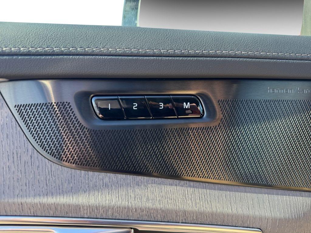 new 2026 Volvo XC90 Plug-In Hybrid car, priced at $87,674