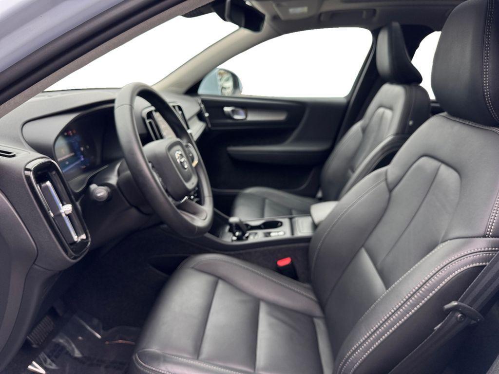 used 2025 Volvo XC40 car, priced at $34,858