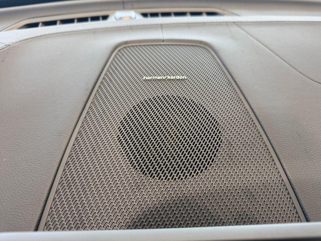 new 2026 Volvo XC60 Plug-In Hybrid car, priced at $75,784