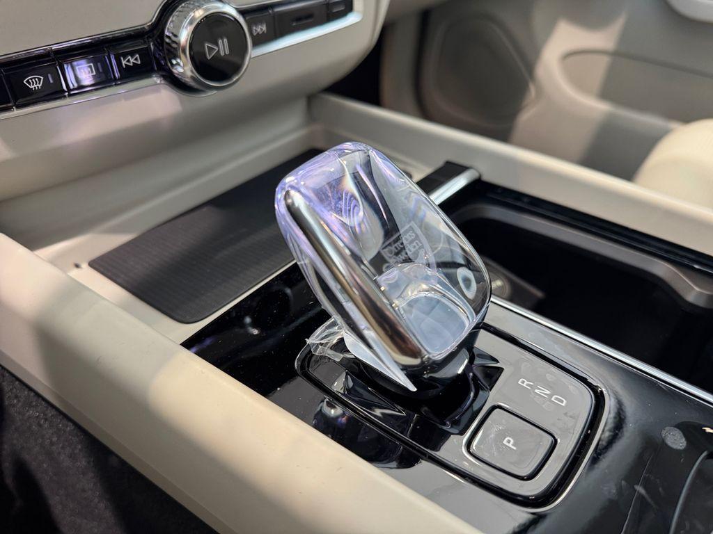 new 2026 Volvo XC60 Plug-In Hybrid car, priced at $75,784