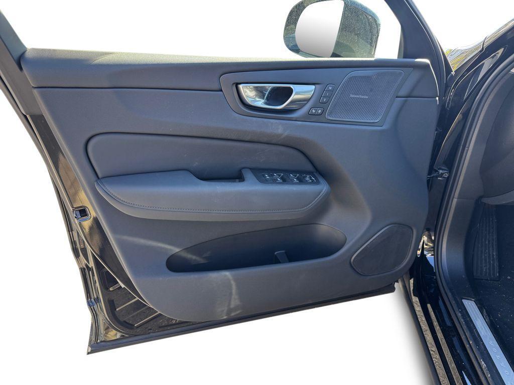 new 2026 Volvo XC60 car, priced at $64,604