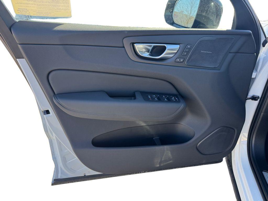 new 2026 Volvo XC60 car, priced at $59,039