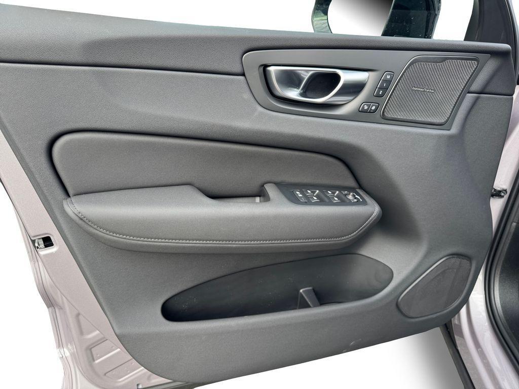 new 2026 Volvo XC60 car, priced at $58,909