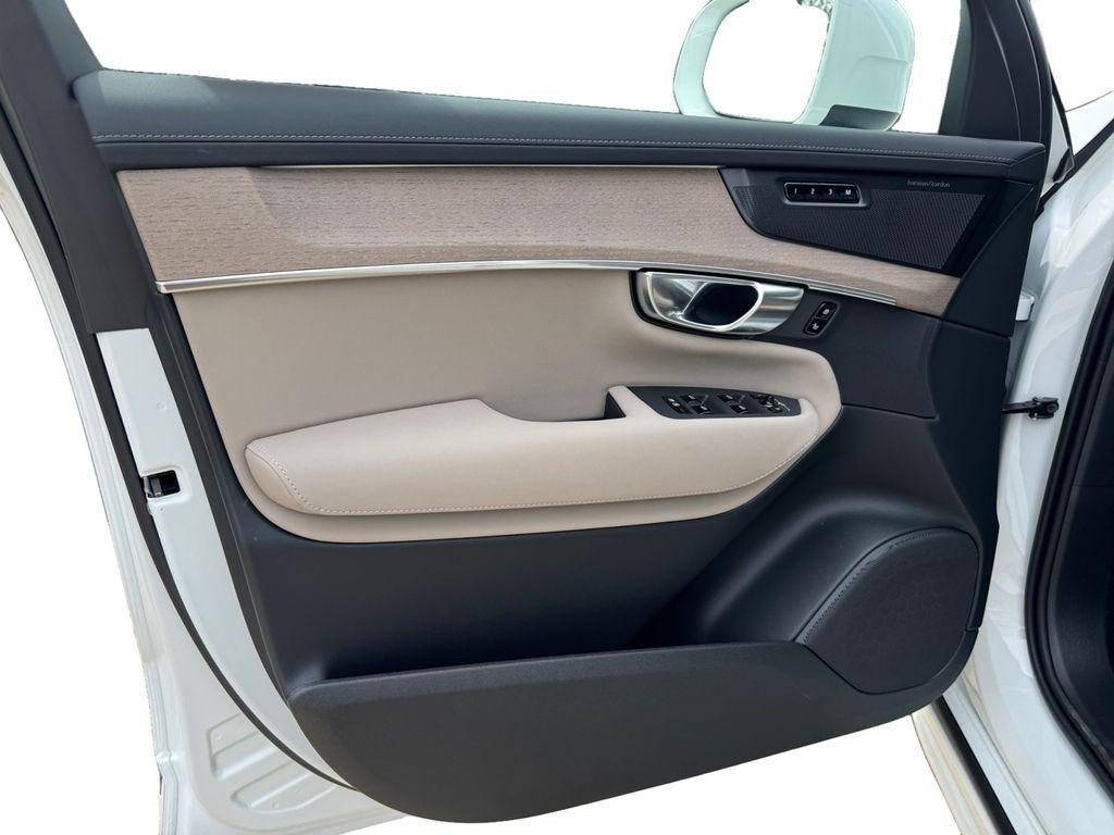 new 2026 Volvo XC90 car, priced at $72,374