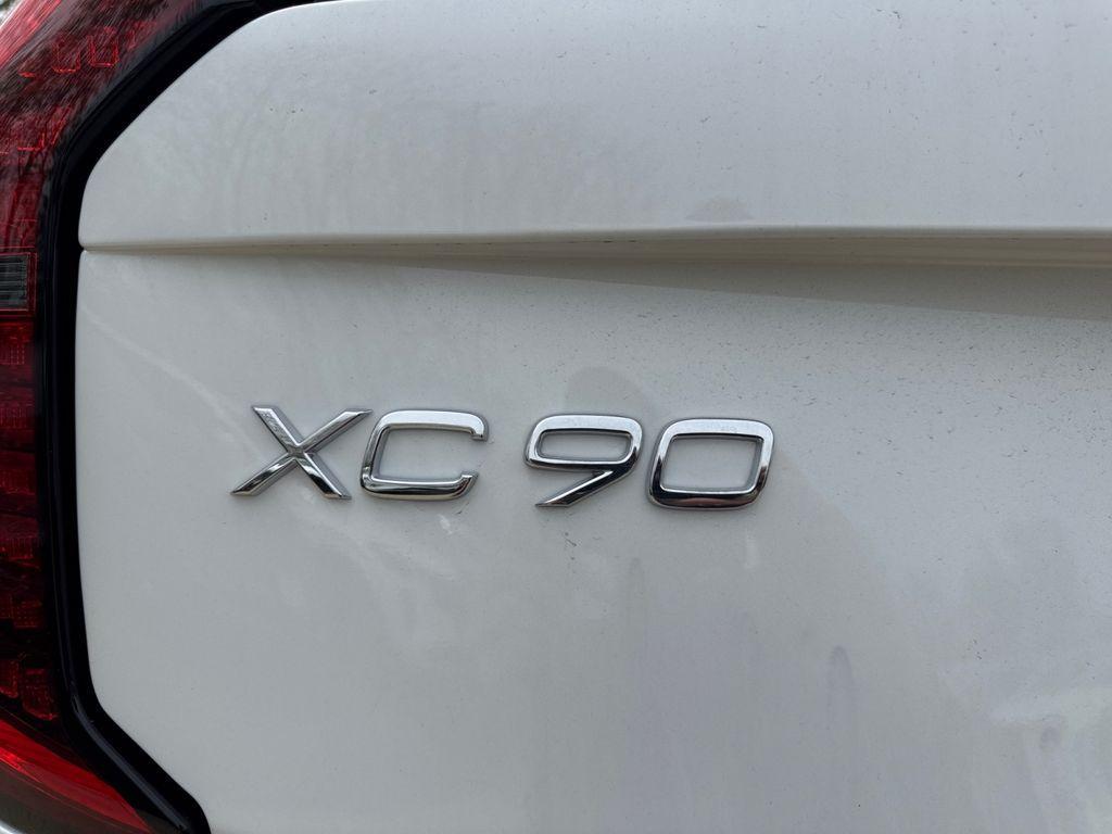 new 2026 Volvo XC90 car, priced at $72,374