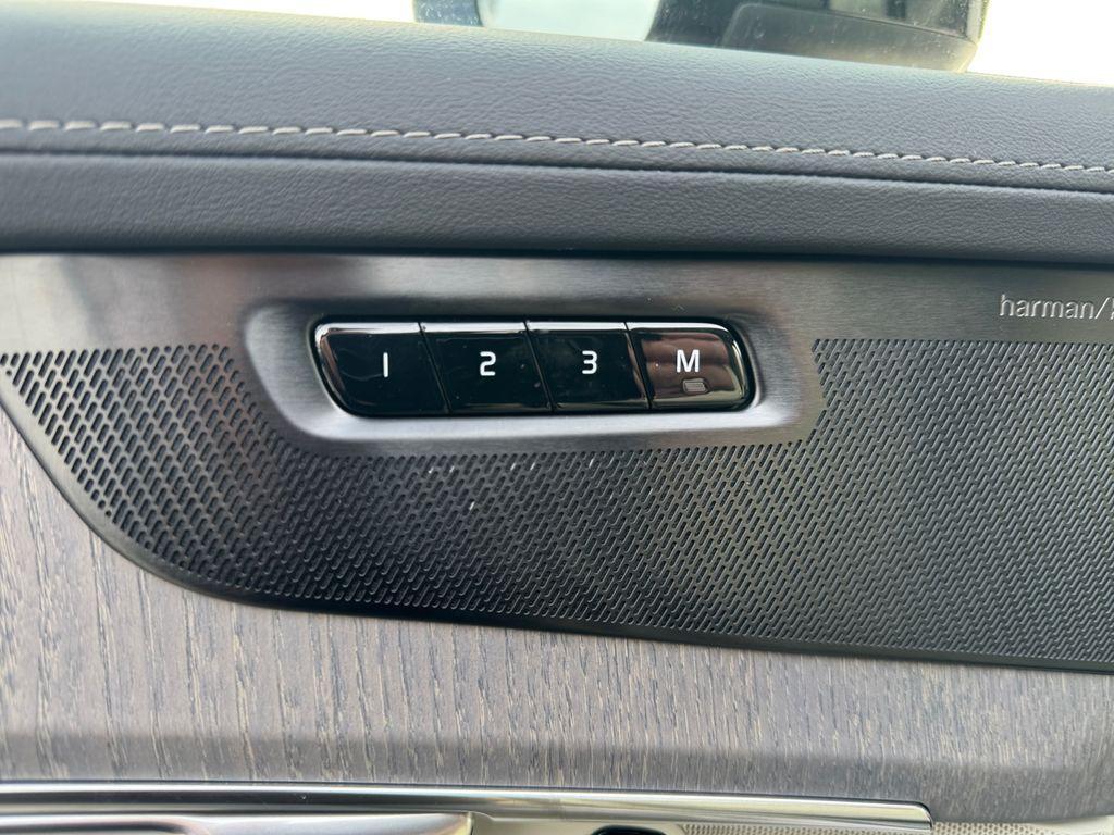 new 2026 Volvo XC90 car, priced at $76,499