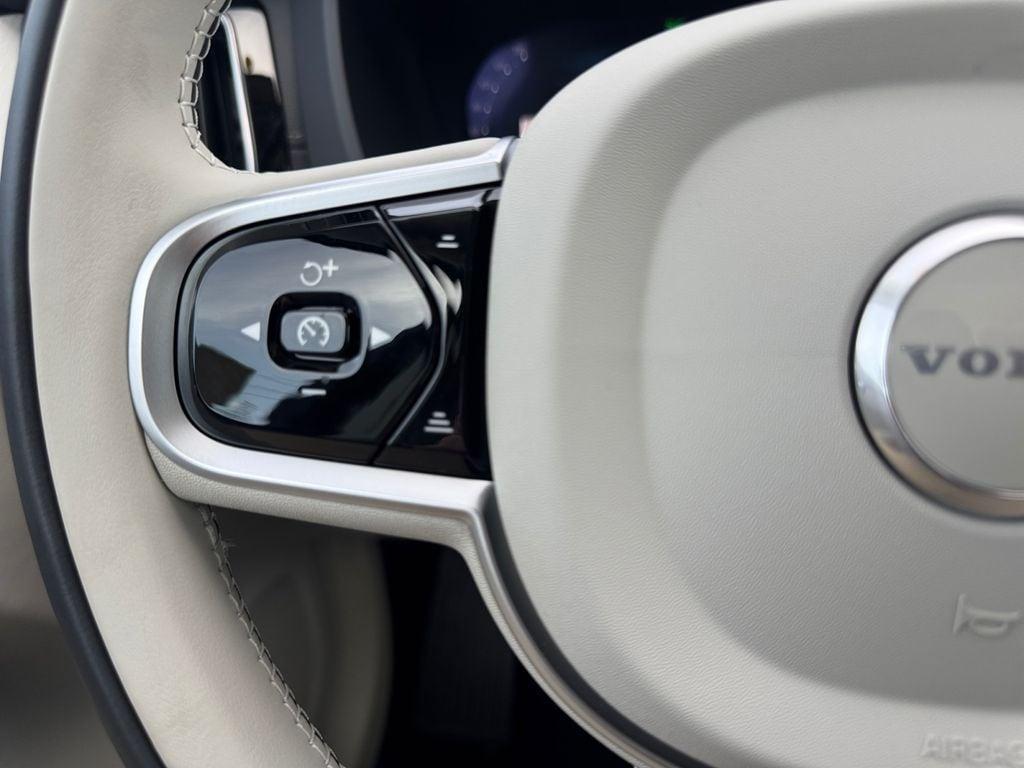 new 2026 Volvo XC60 Plug-In Hybrid car, priced at $75,784