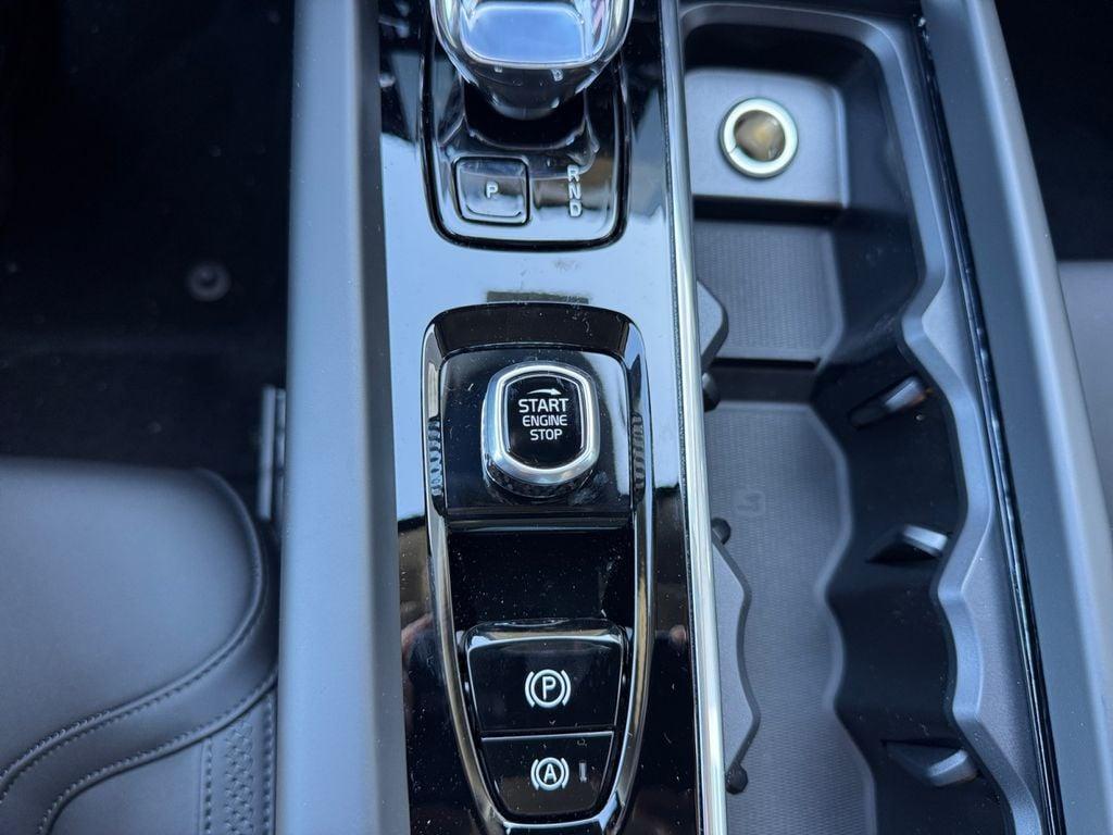 new 2026 Volvo XC60 Plug-In Hybrid car, priced at $70,339