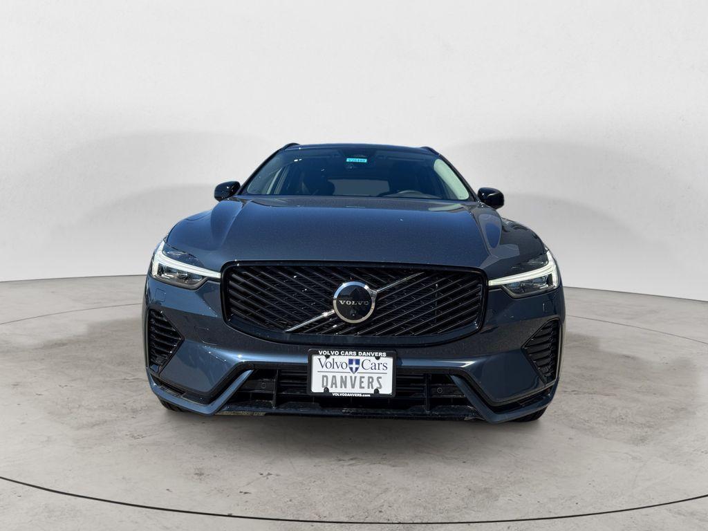 new 2026 Volvo XC60 Plug-In Hybrid car, priced at $70,339