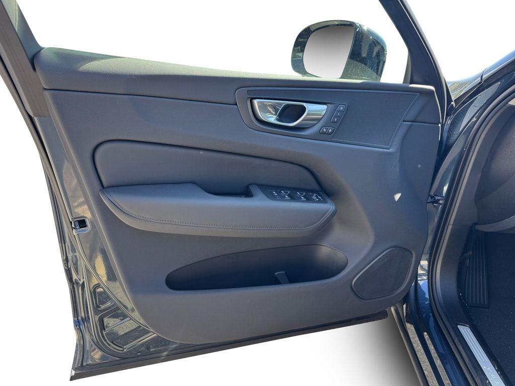 new 2026 Volvo XC60 Plug-In Hybrid car, priced at $70,339