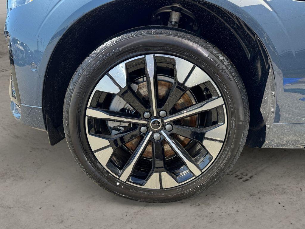 new 2026 Volvo XC60 Plug-In Hybrid car, priced at $70,339
