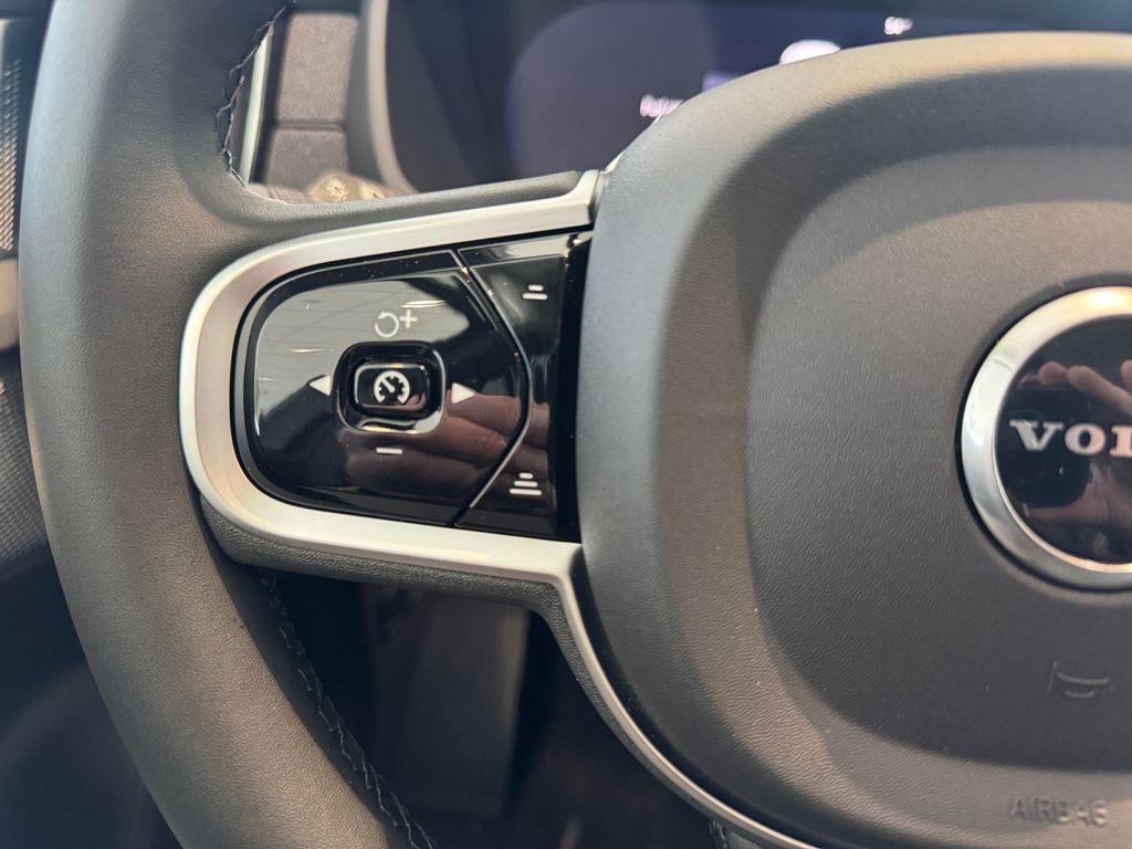 new 2026 Volvo XC90 car, priced at $80,824