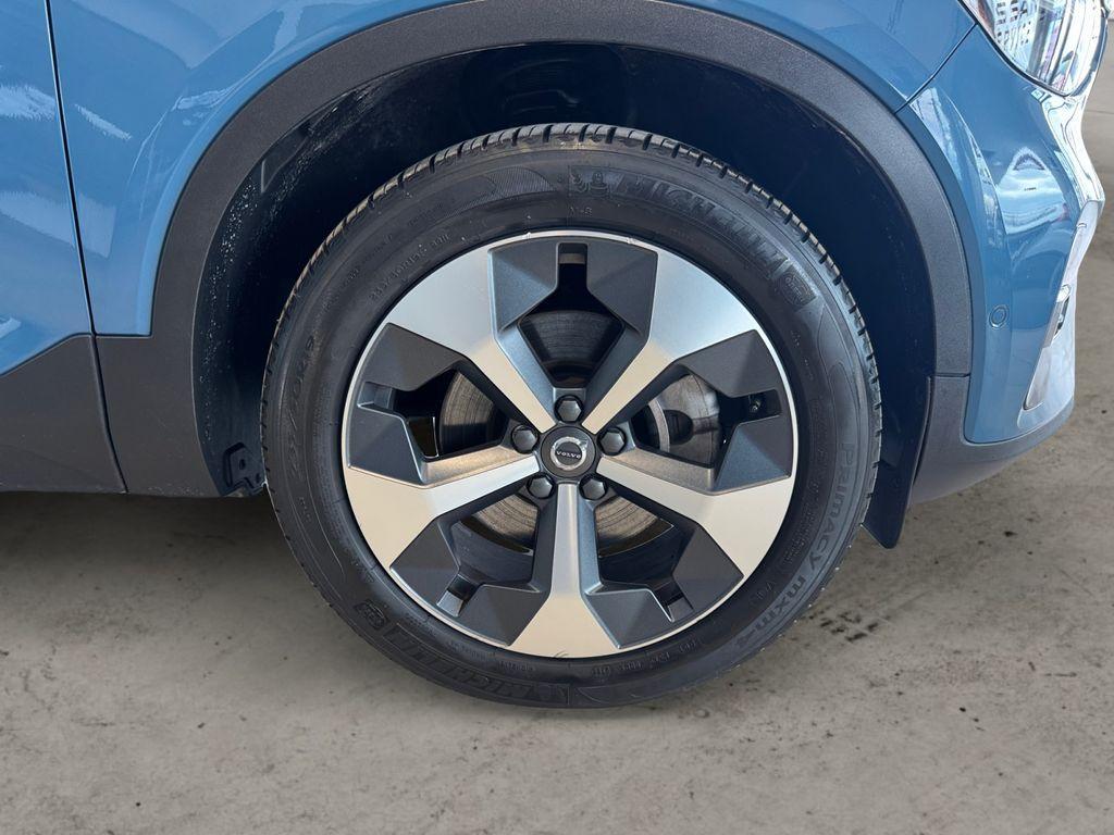 used 2023 Volvo XC40 car, priced at $28,995