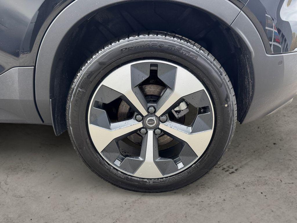 new 2026 Volvo XC40 car, priced at $51,259