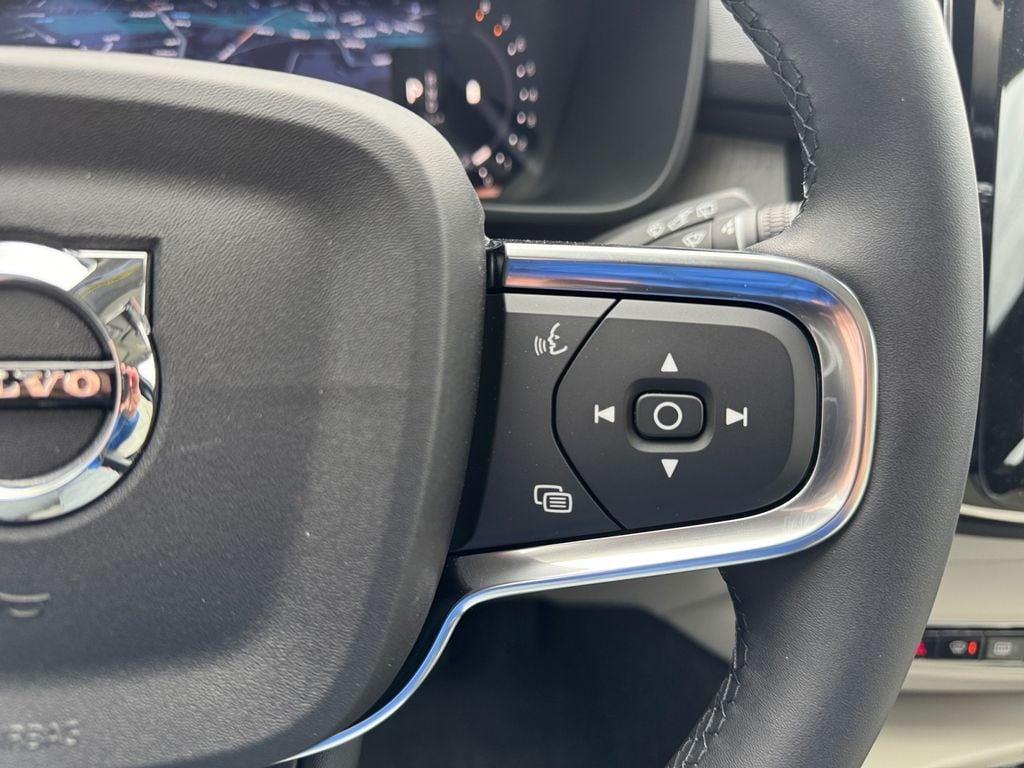 new 2026 Volvo XC40 car, priced at $51,259