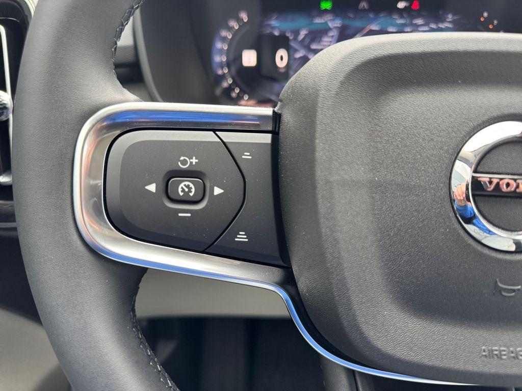 new 2026 Volvo XC40 car, priced at $51,259