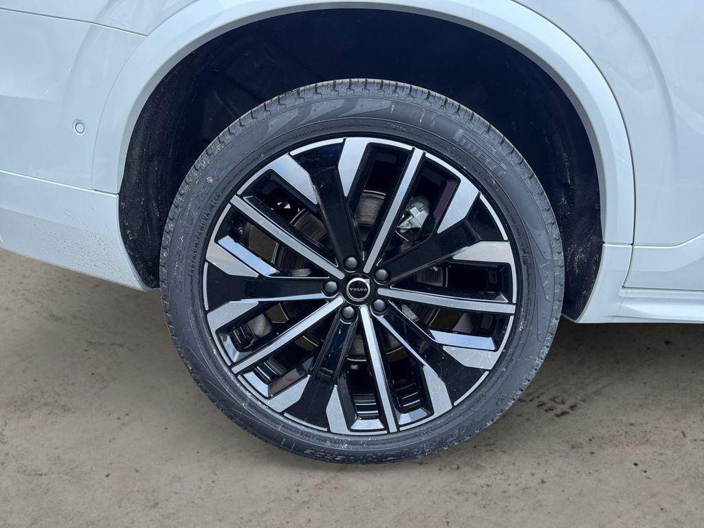 new 2026 Volvo XC90 car, priced at $75,704
