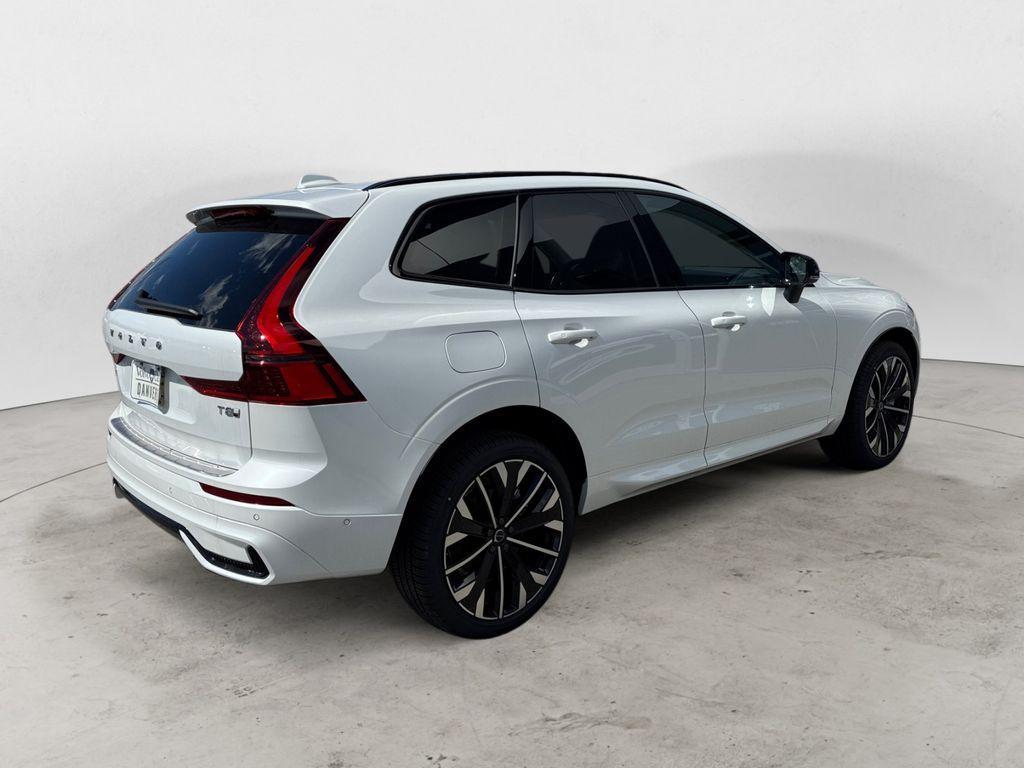 new 2026 Volvo XC60 Plug-In Hybrid car, priced at $75,784