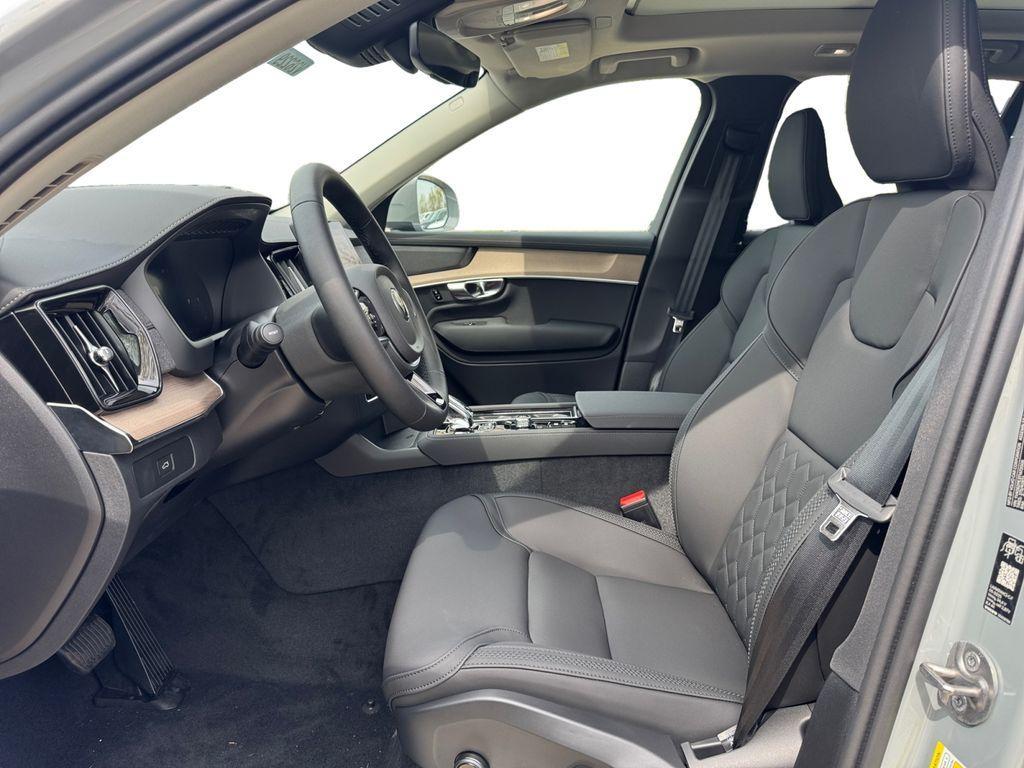 new 2026 Volvo XC90 car, priced at $72,374