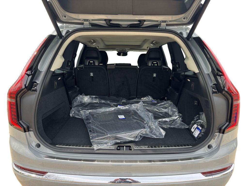 new 2026 Volvo XC90 car, priced at $72,374