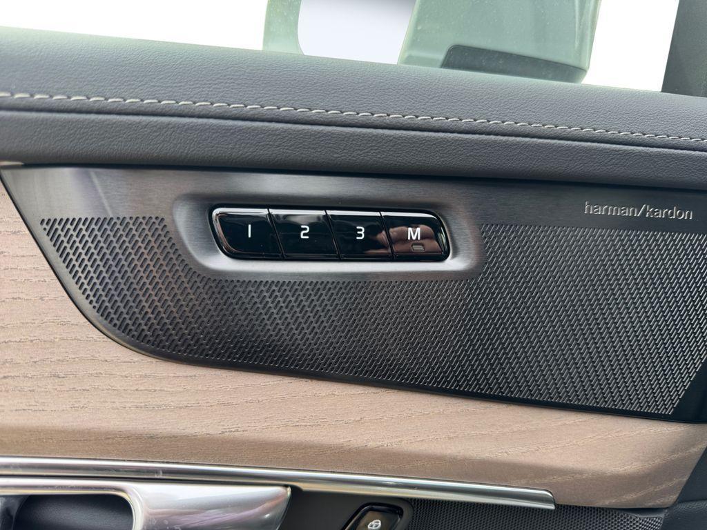 new 2026 Volvo XC90 car, priced at $72,374