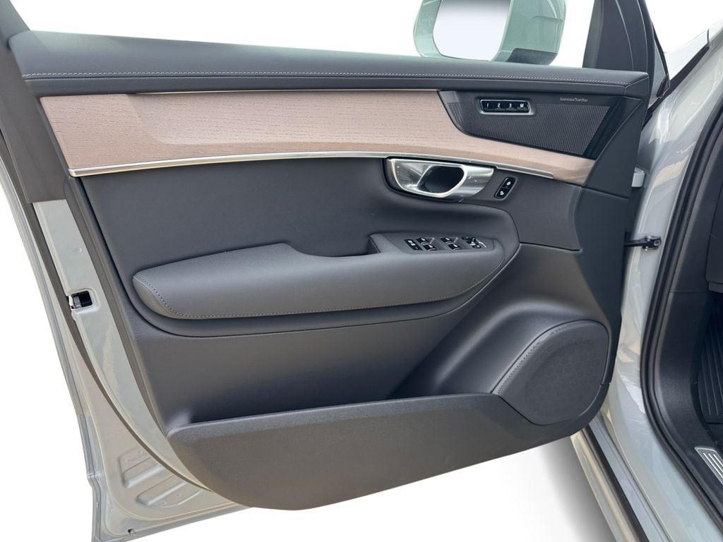 new 2026 Volvo XC90 car, priced at $72,374