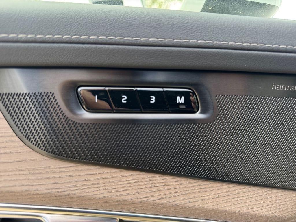 new 2026 Volvo XC90 Plug-In Hybrid car, priced at $82,424