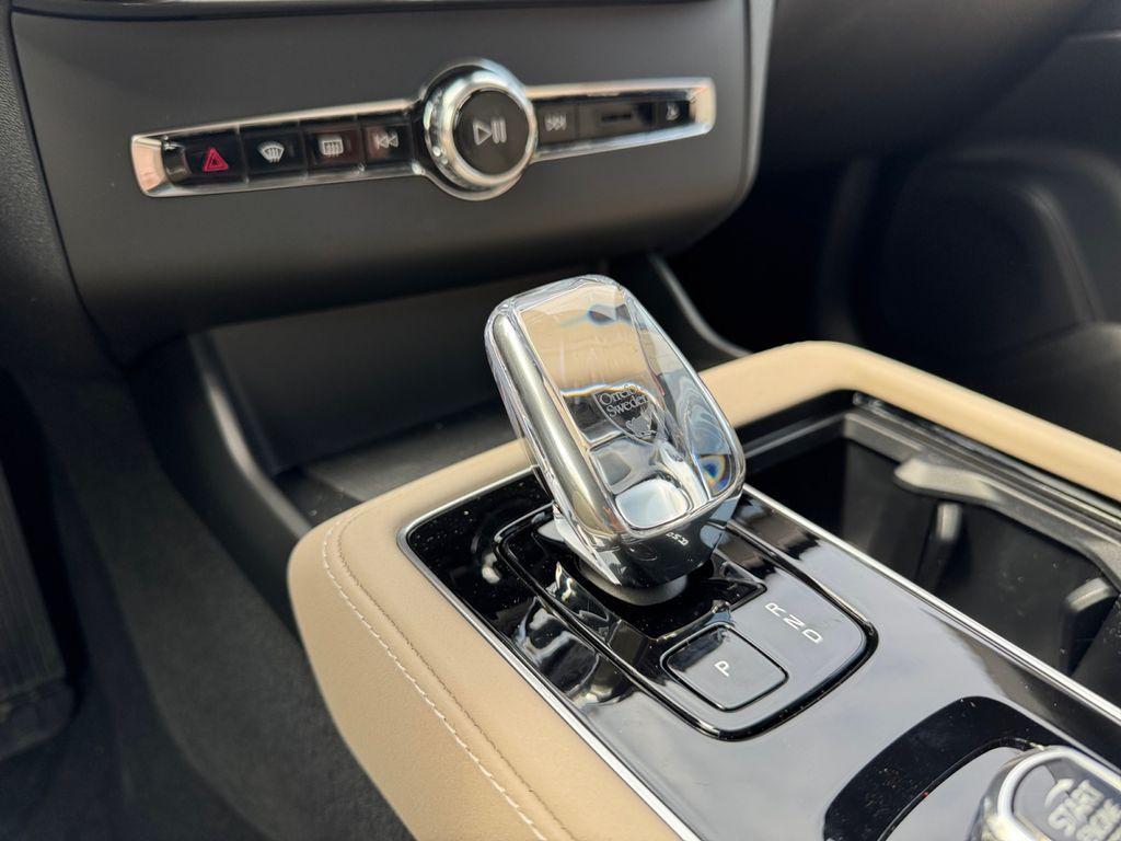 new 2026 Volvo XC90 Plug-In Hybrid car, priced at $82,424
